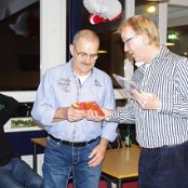 Adriaan verdient dit jaar de Tante Eef Award, voor al z'n inzet achter de schermen
